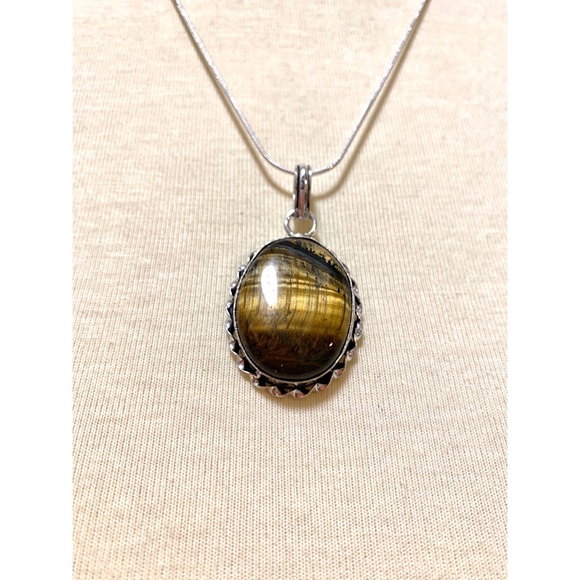 π Beautiful golden brown Tigers eye Gemstone - Picture 1 of 9